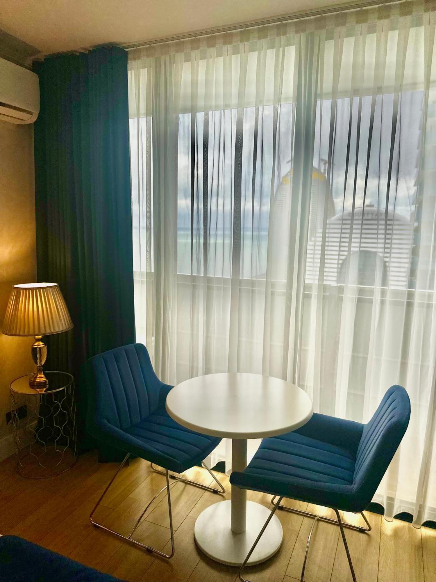 Seaside Vip Hotel Батуми Экстерьер фото