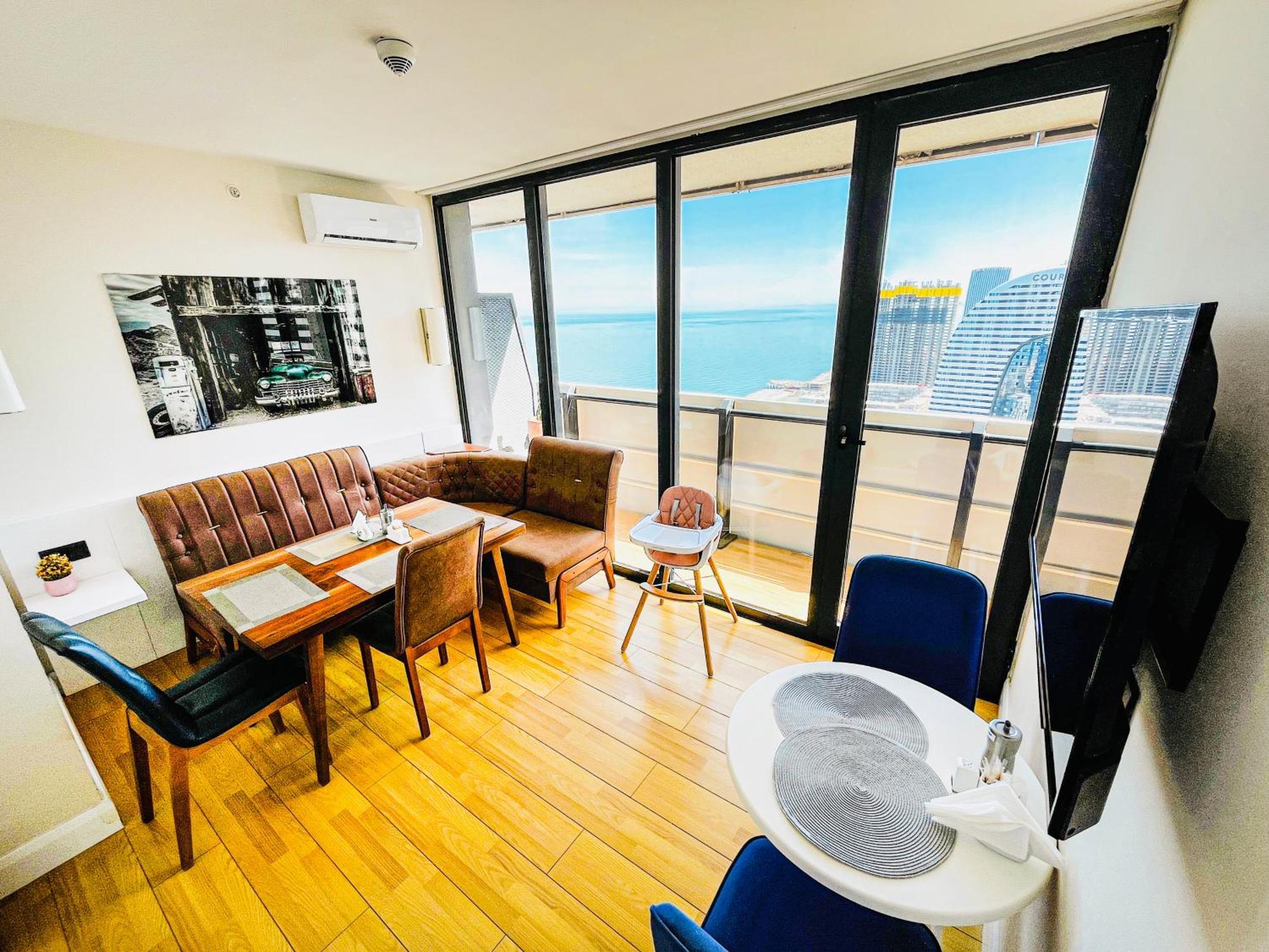 Seaside Vip Hotel Батуми Экстерьер фото