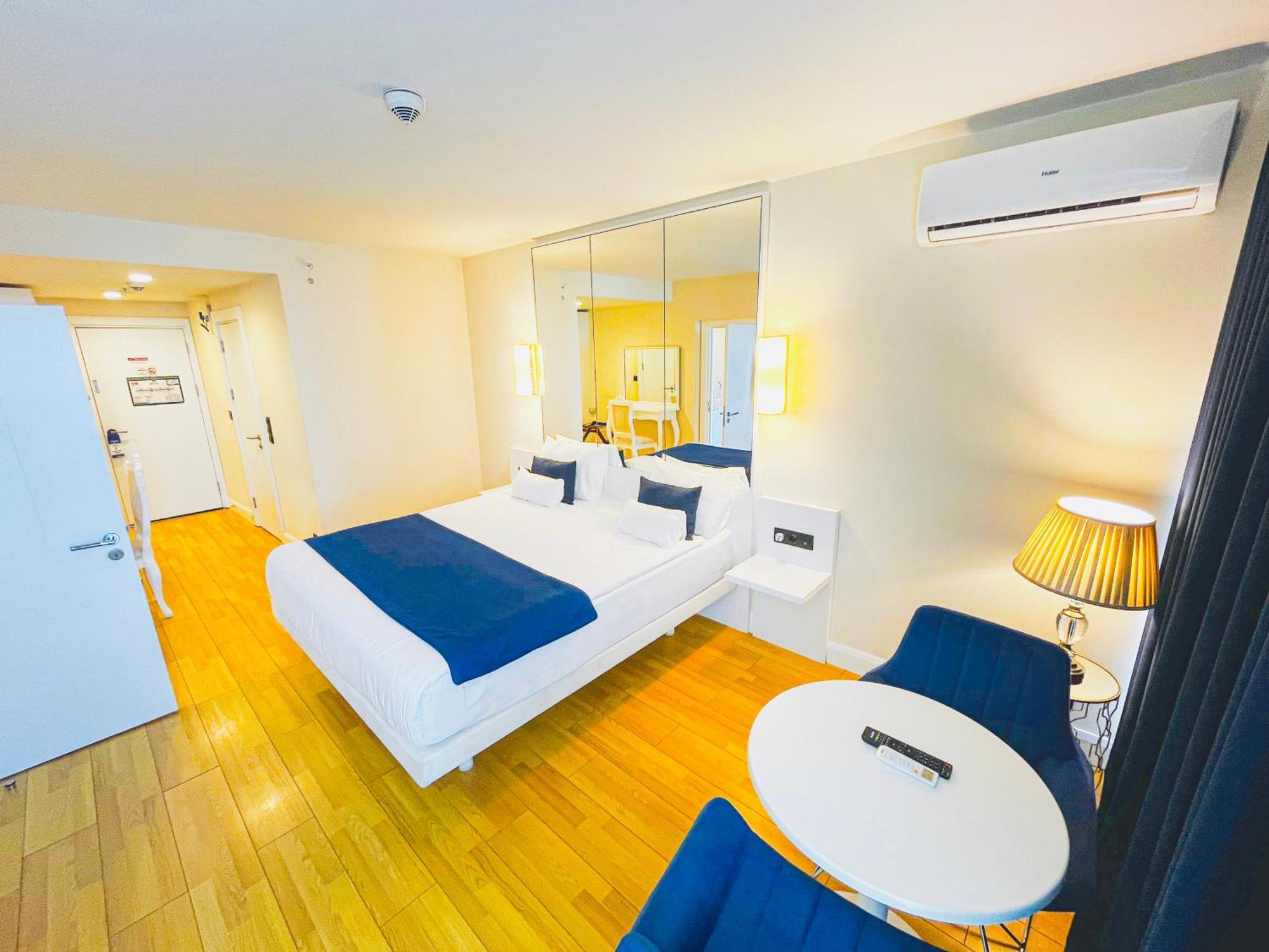 Seaside Vip Hotel Батуми Экстерьер фото